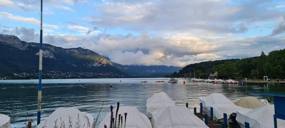 Hyper Centre Annecy Et Bord Du Lac 外观 照片